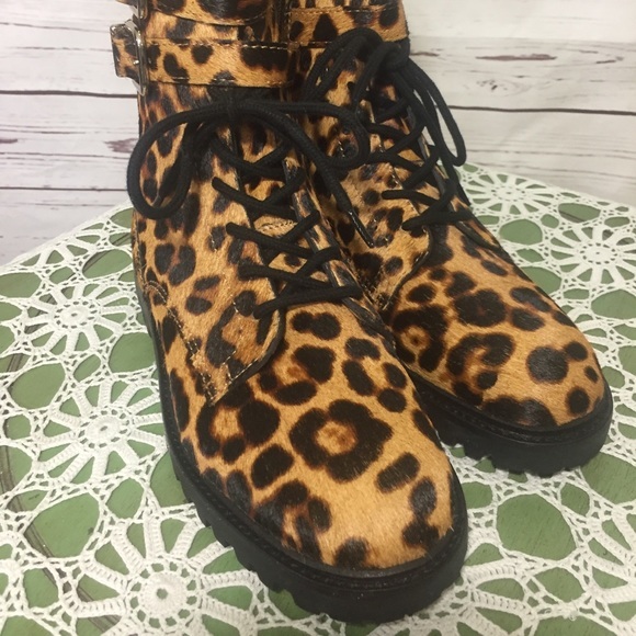 🌸NWOB Antonio Melani Dyed Cow Hair Combat Style Boots - Picture 1 of 12